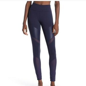 Alo Yoga Sheila High-Waisted Legging